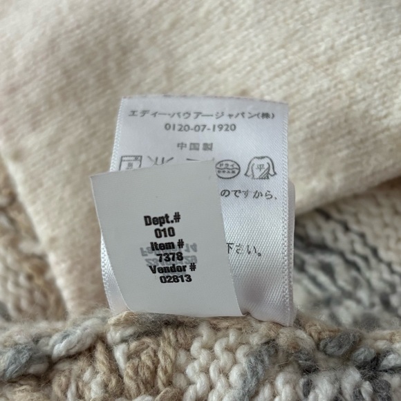 Eddie Bauer Women's Cardigan - Picture 6 of 6